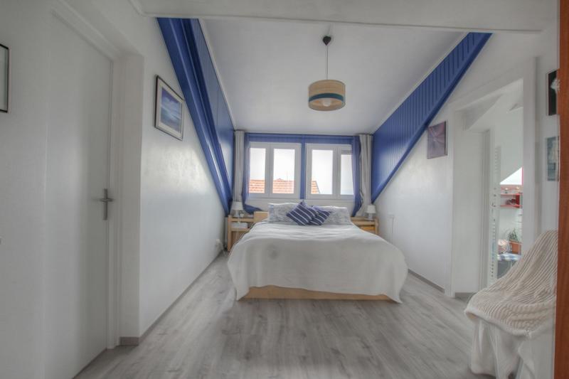 Maison traditionnelle - 200 m² - 7 pièces