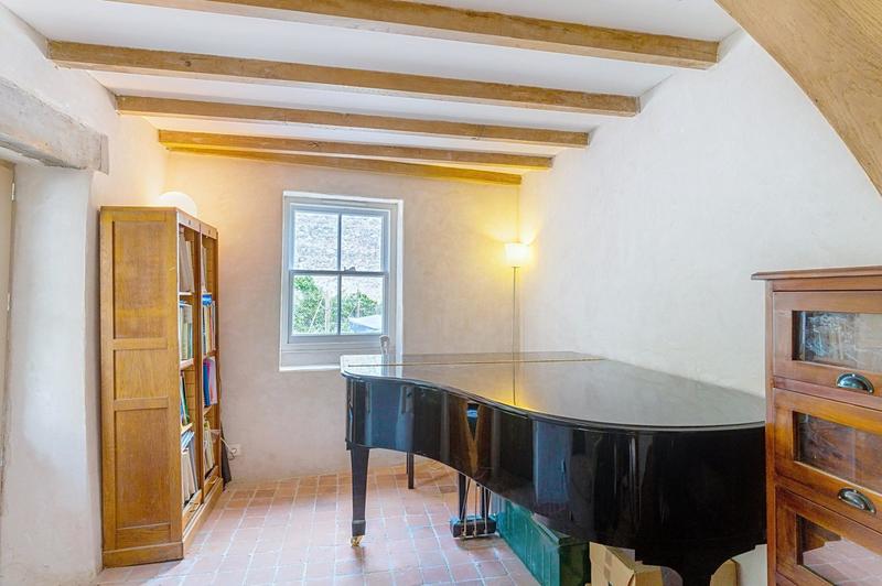 Maison - 67 m² - 5 pièces