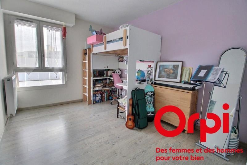 Appartement - 82 m² - 4 pièces