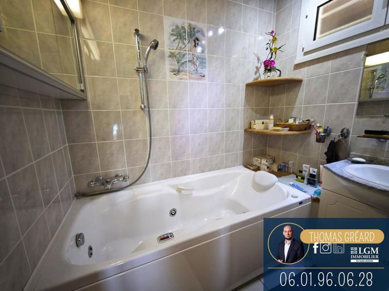 Maison - 160 m² - 5 pièces