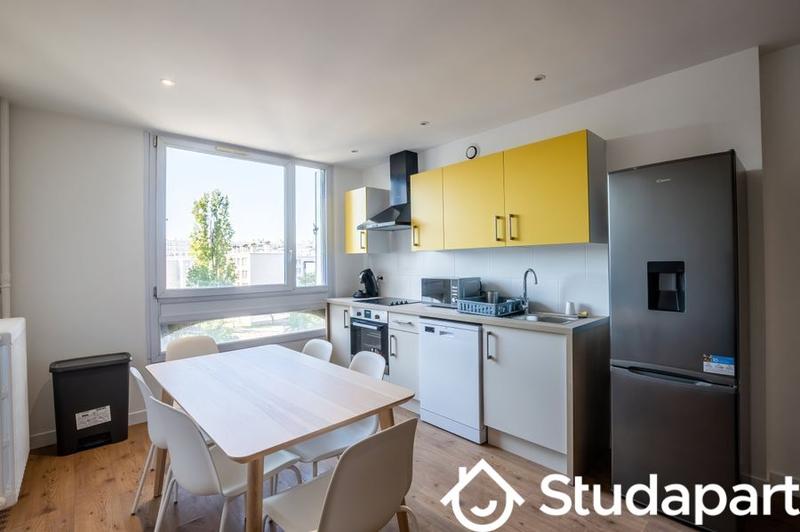 Chambre - 12 m² - 1 pièce