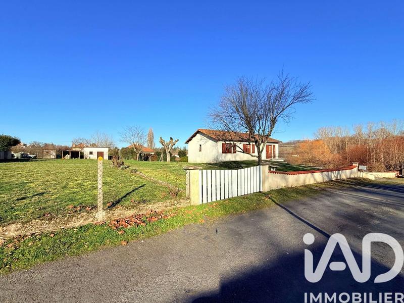 Maison - 90 m² - 5 pièces