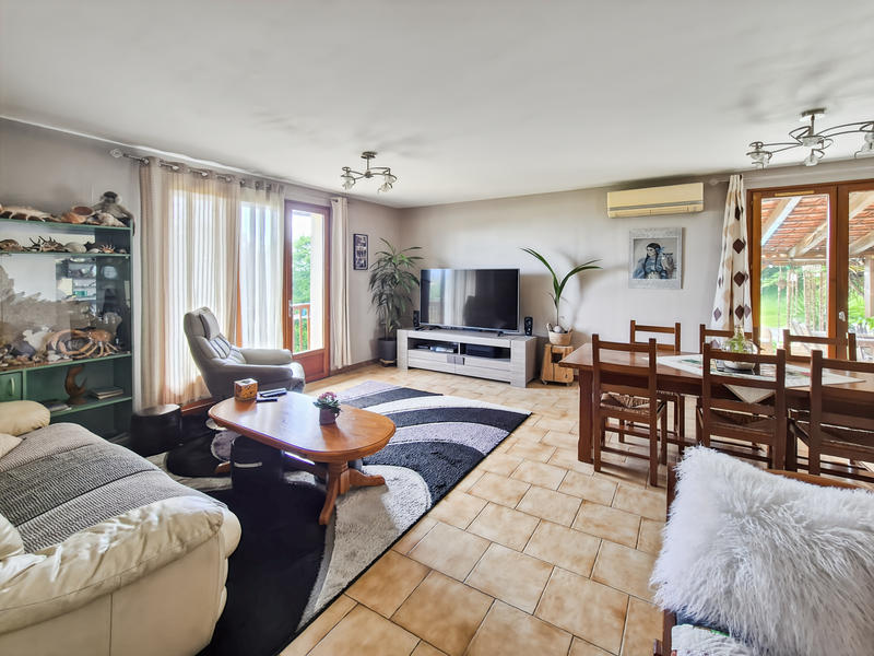 Maison - 172 m² - 6 pièces