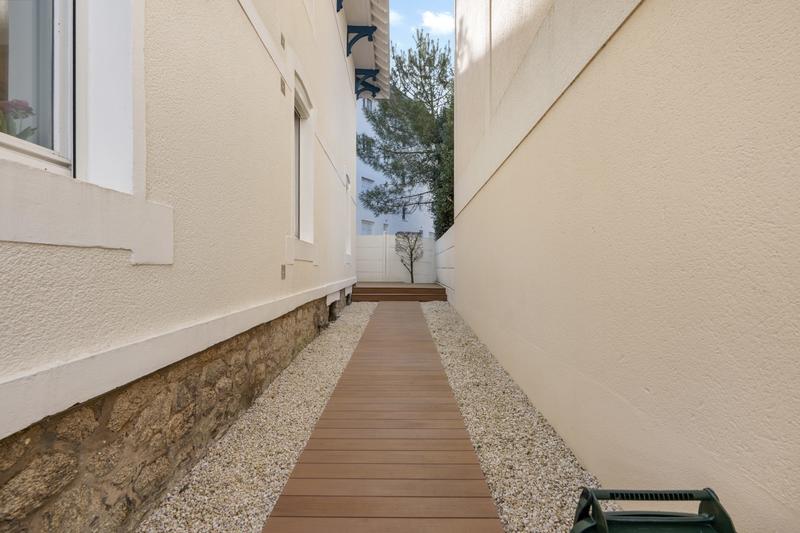 Villa - 144 m² - 8 pièces
