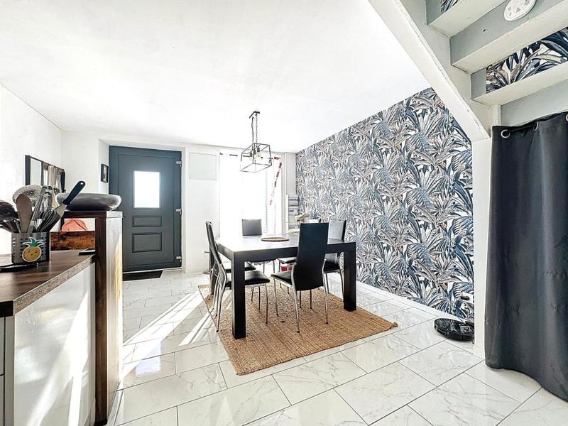 Maison - 135 m² - 7 pièces