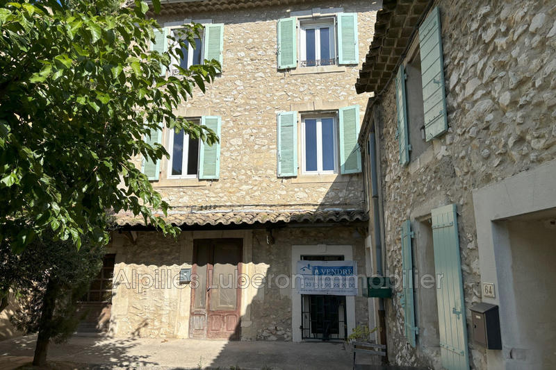 Maison de village - 225 m² - 11 pièces
