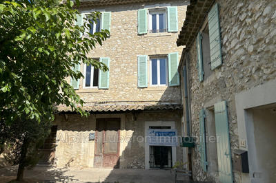 Maison de village - 225 m² - 11 pièces
