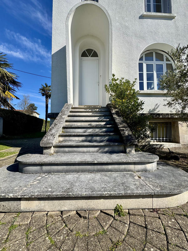 Villa - 160 m² - 6 pièces