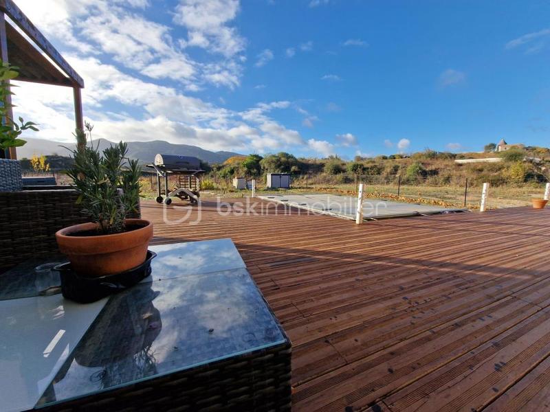 Villa - 94 m² - 4 pièces