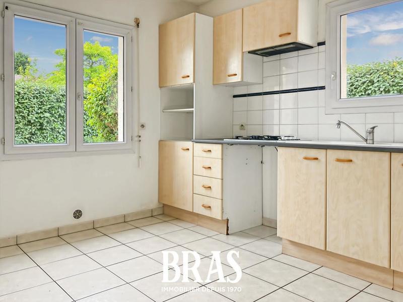 Maison - 98 m² - 5 pièces