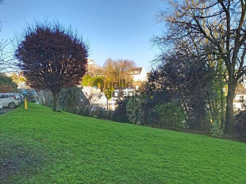 Appartement - 90 m² - 5 pièces