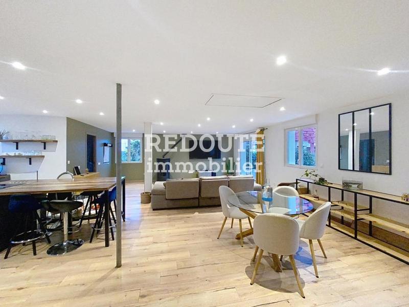 Maison - 163 m² - 6 pièces