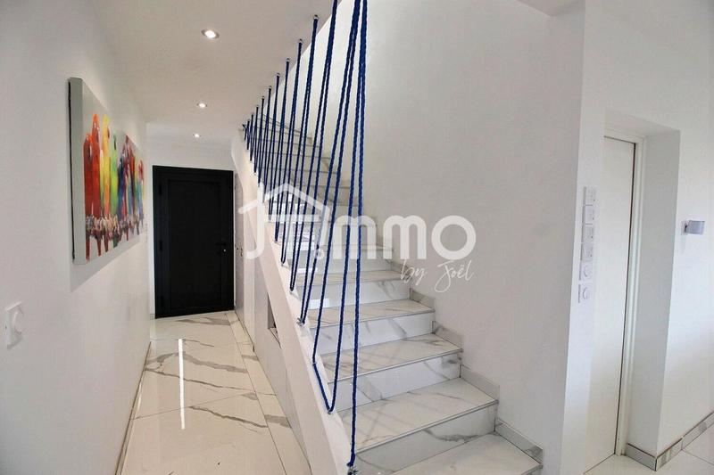 Villa - 128 m² - 4 pièces