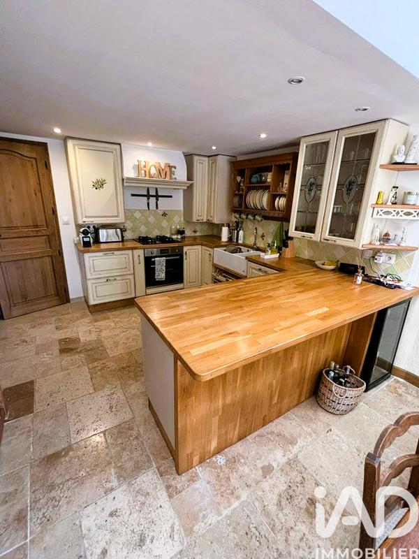 Appartement - 96 m² - 4 pièces