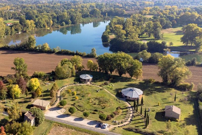 Local commercial - 280 m² - 5 pièces