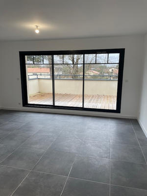 Appartement - 67 m² - 3 pièces