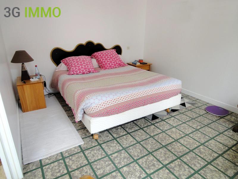 Maison - 235 m² - 9 pièces