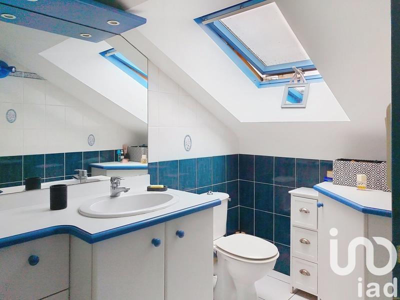 Maison - 179 m² - 9 pièces