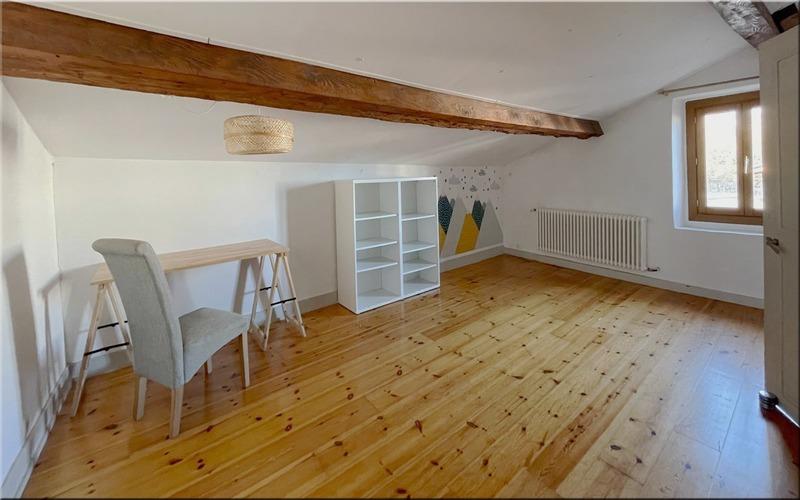 Maison en pierre - 240 m² - 6 pièces