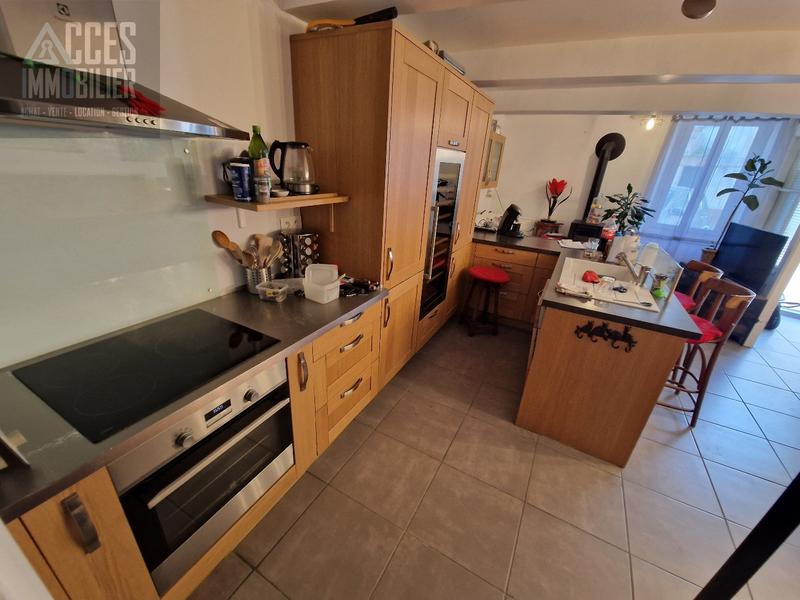 Maison de village - 92 m² - 3 pièces