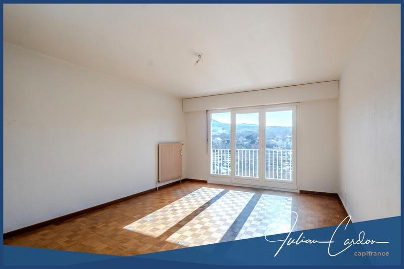 Appartement - 82 m² - 3 pièces