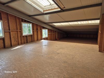 Local d'activités - 1 180 m²