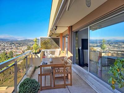 Appartement - 84 m² - 3 pièces