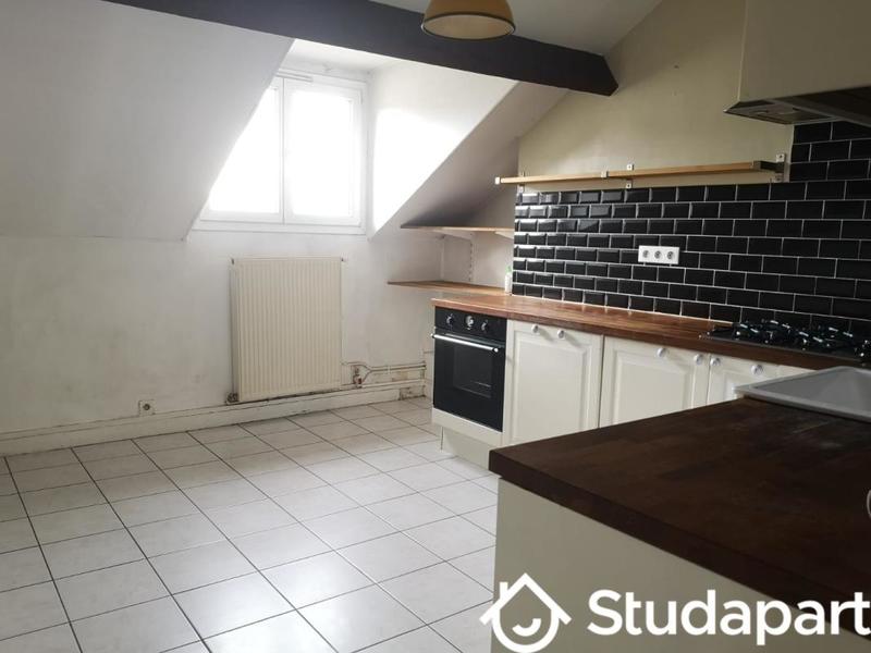 Chambre - 10 m² - 1 pièce