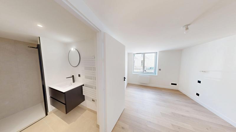 Loft - 104 m² - 4 pièces