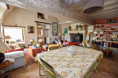 Demeure - 303 m² - 10 pièces