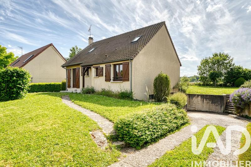 Maison - 105 m² - 5 pièces