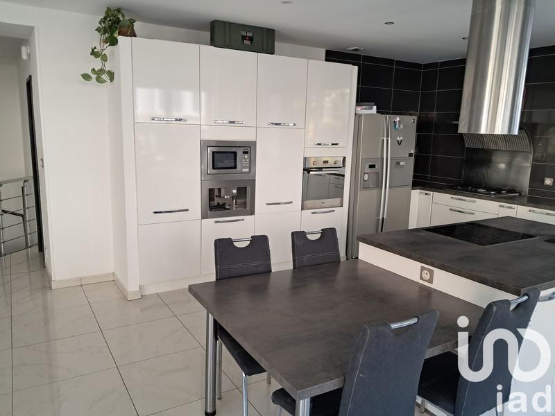 Appartement - 276 m² - 8 pièces