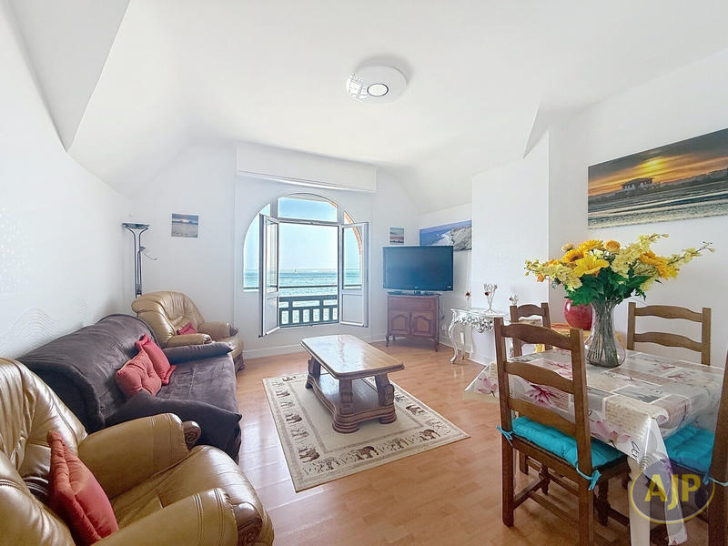 Appartement - 88 m² - 3 pièces