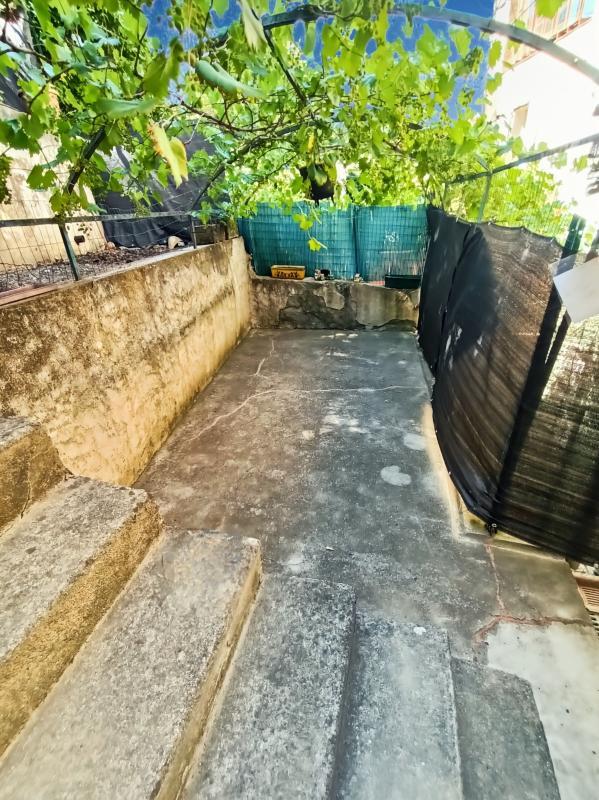 Studio - 89 m² - 3 pièces