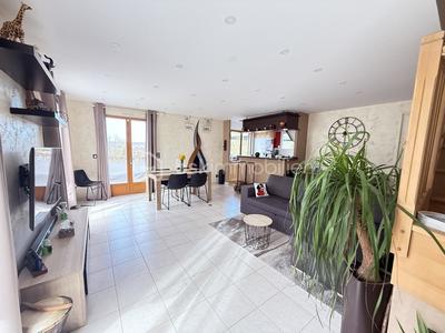 Maison - 150 m² - 5 pièces