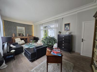 Maison - 198 m² - 7 pièces