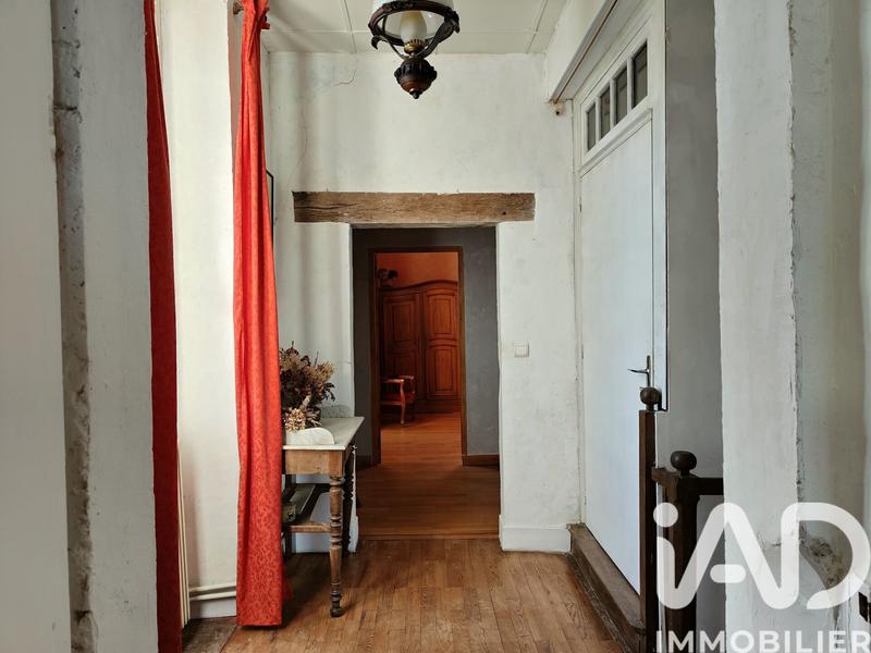 Maison - 225 m² - 6 pièces