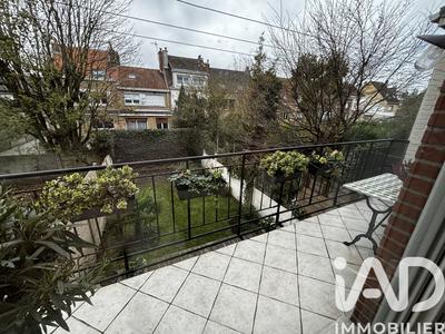 Maison - 94 m² - 4 pièces