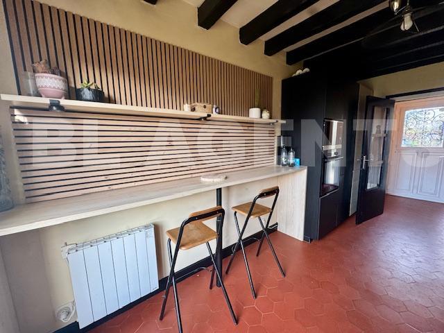 Maison - 205 m² - 6 pièces