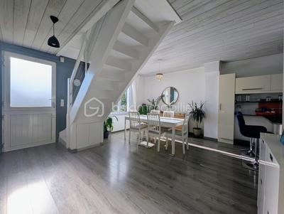 Duplex - 103 m² - 6 pièces