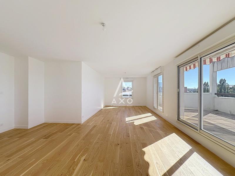 Appartement - 122 m² - 5 pièces