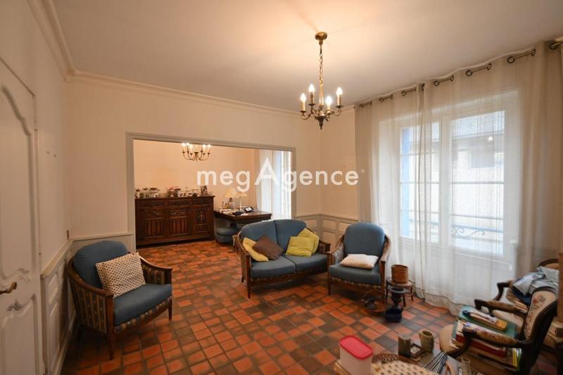 Maison - 177 m² - 7 pièces