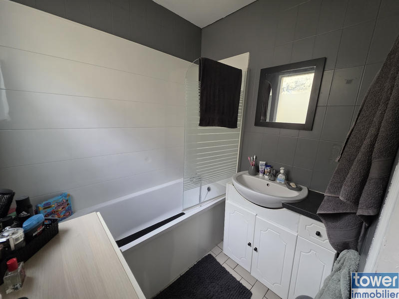 Maison - 70 m² - 5 pièces