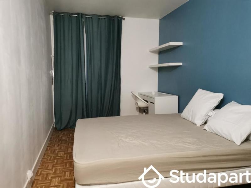 Chambre - 11 m² - 1 pièce