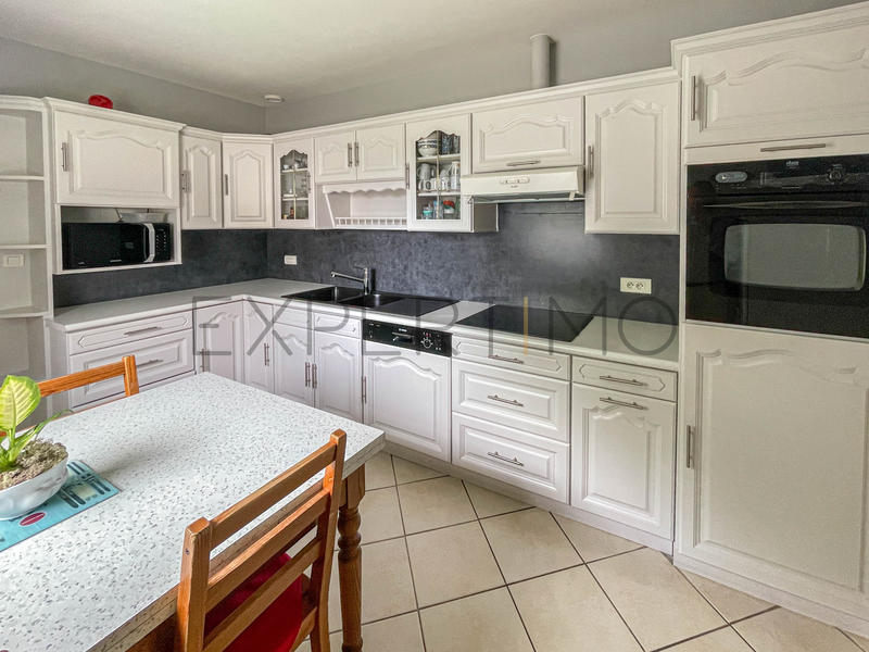 Maison - 146 m² - 7 pièces