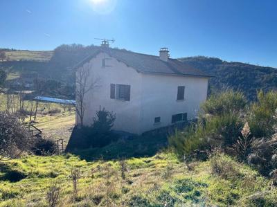 Maison - 91 m² - 5 pièces