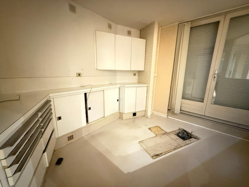 Immeuble - 96 m² - 6 pièces