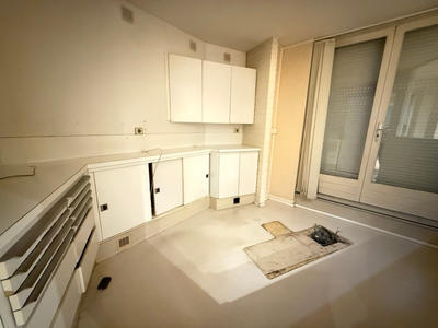 Immeuble - 96 m² - 6 pièces