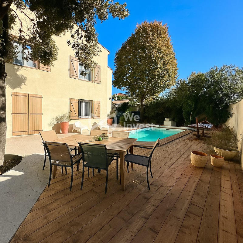 Maison traditionnelle - 156 m² - 6 pièces