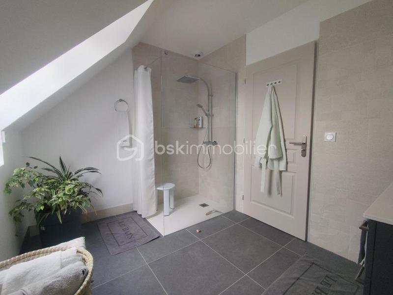 Maison - 168 m² - 5 pièces